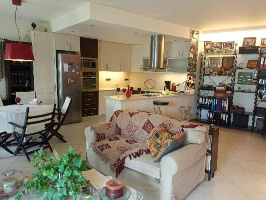 Annitas Luxury Oasis Appartment Atenas Exterior foto